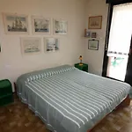 Apartment With Pool By The Sea 公寓