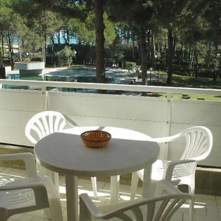 Apartment Apartment With Pool By The Sea *